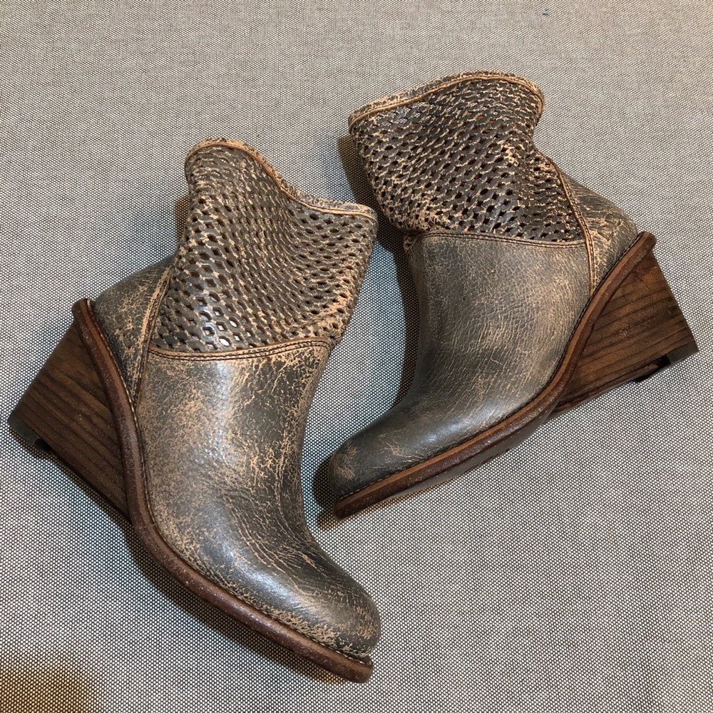 NIB Bed Stu Dutches distressed wedge bootie